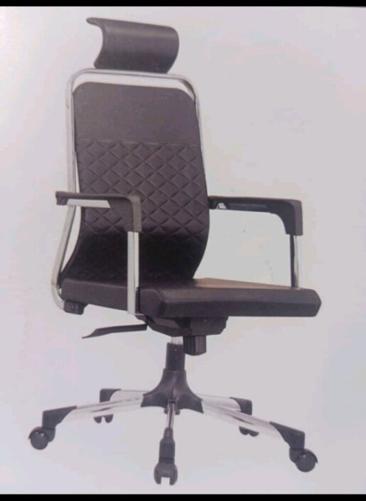 Office chair with head rest