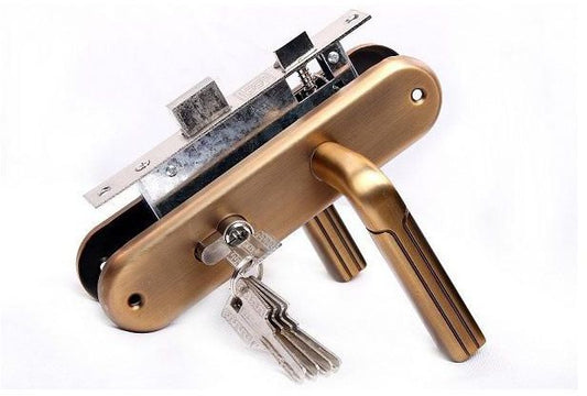 Complete handle key short