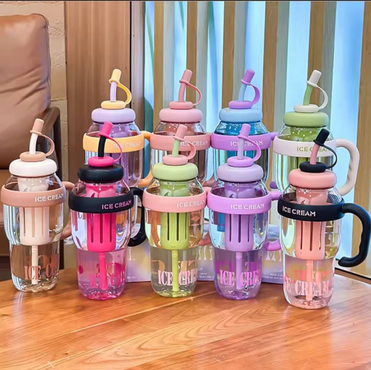 Leakproof water bottle with straw 1.3lit