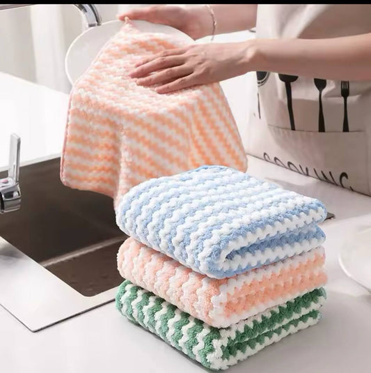 Kitchen absorbent napkin
