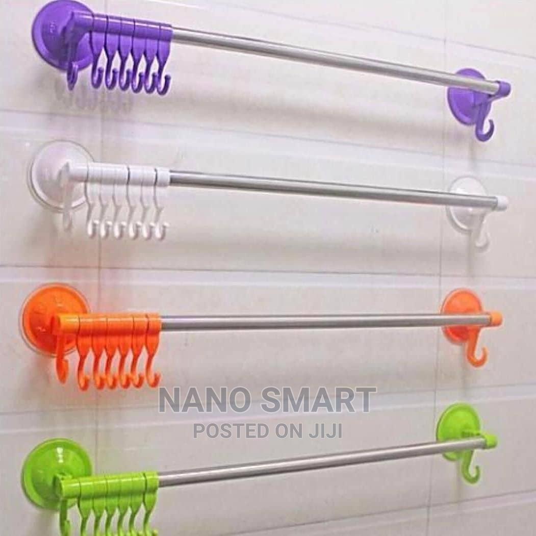 Towel hanger