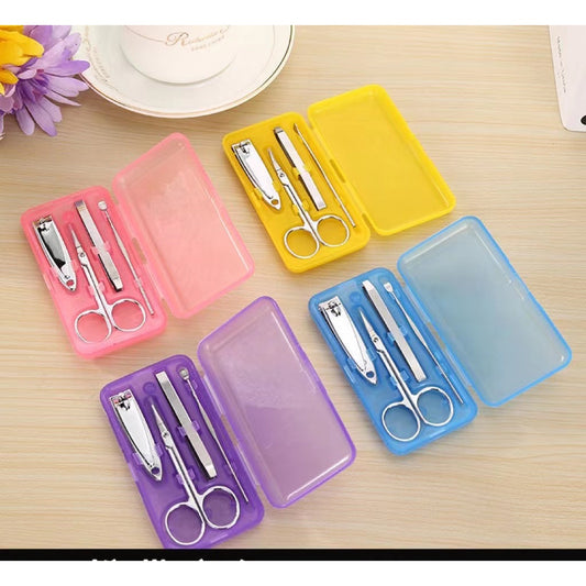 Manicure set plastic