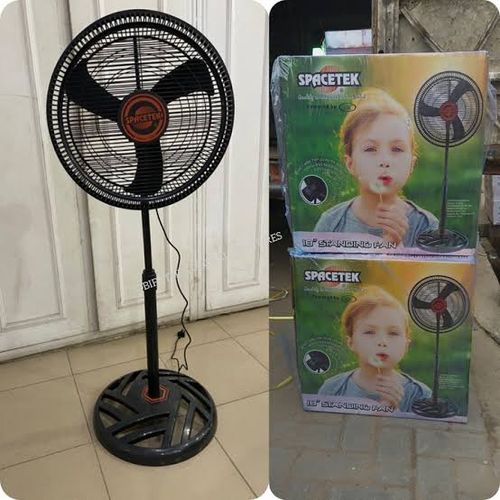 Spacetek standing fan